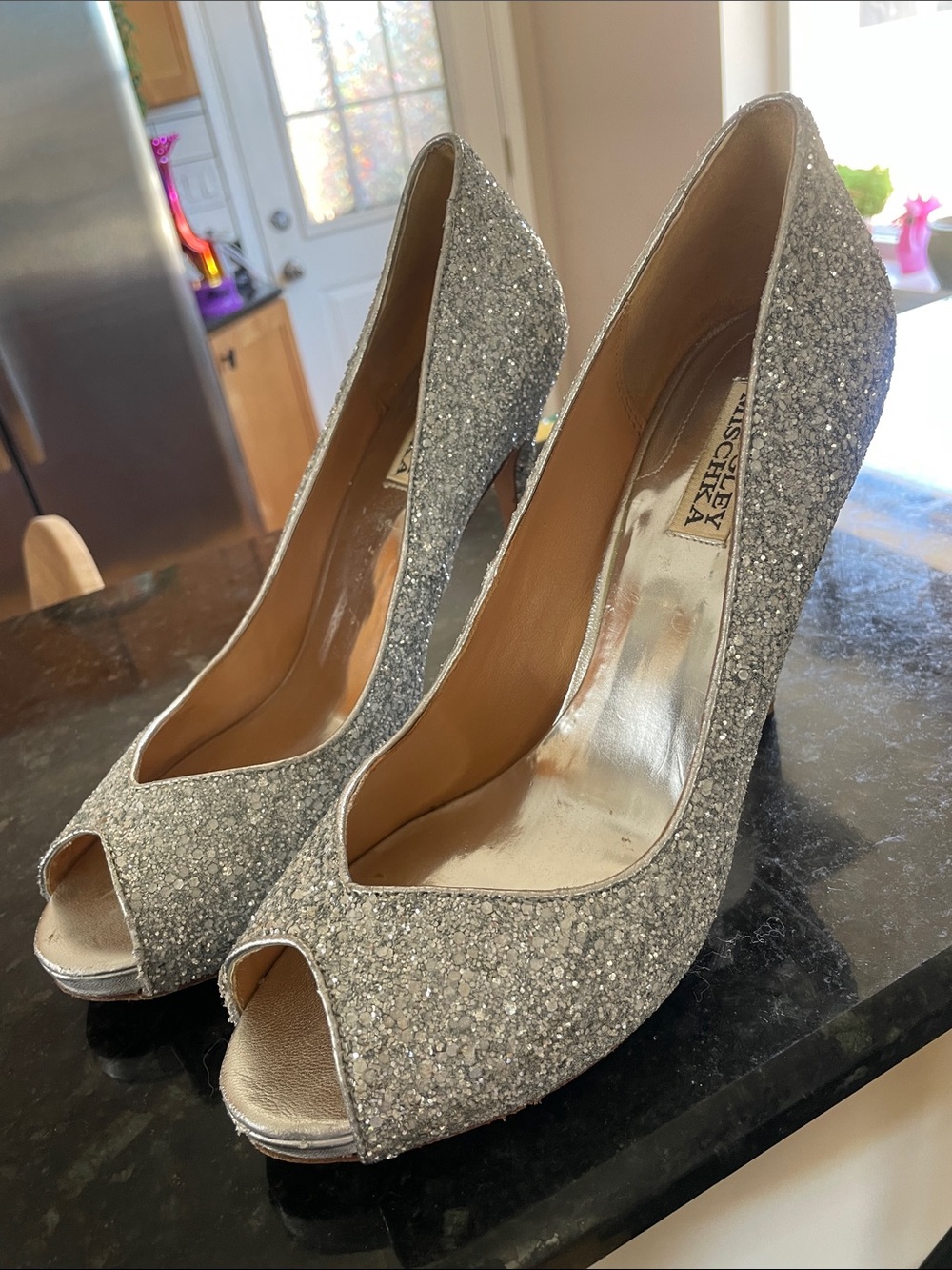 Badgley Mischka Silver Glitter Peep-Toe Heels